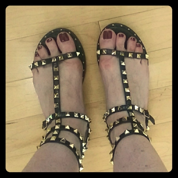 Shoes - Brand New! Never worn stylish Sandals!